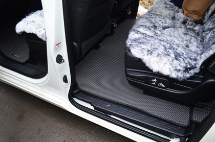 Ворсовые коврики на Toyota Noah (R80) 2014 - 2021 в Брянске