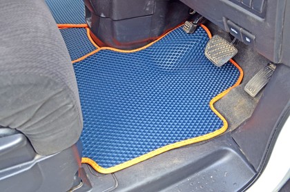 Ворсовые коврики на Nissan Serena (C25) 2005 - 2010 в Брянске