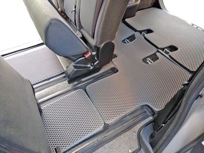 Ворсовые коврики на Toyota Voxy (R80) 2014 - 2021 в Брянске