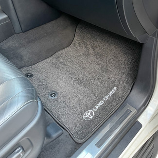 Коврики на Toyota Land Cruiser 200 2007 - 2021 в Брянске