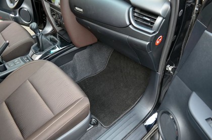 Ворсовые коврики на Toyota Fortuner II 2015 - 2025 в Брянске