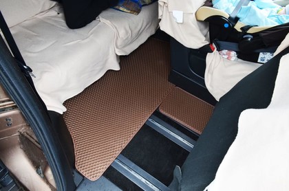 Ворсовые коврики на Nissan Serena (C26) 2010 - 2016 в Брянске