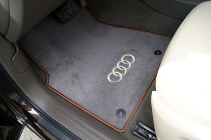 Ворсовые коврики на Audi Q5 I 2008 - 2017 в Брянске