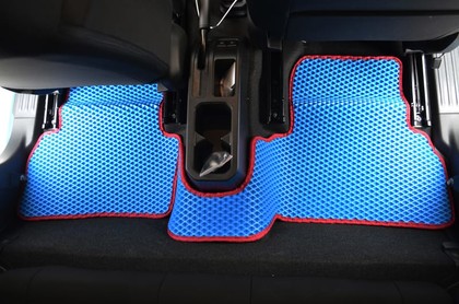 Ворсовые коврики на Suzuki Jimny IV 2018 - 2025 в Брянске