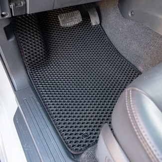 Ворсовые коврики на Mitsubishi Montero Sport III 2015 - 2025 в Брянске
