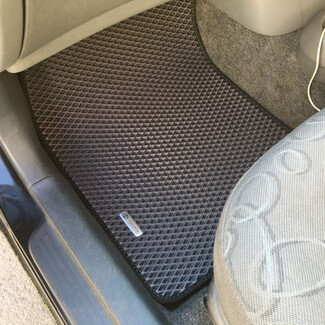 Ворсовые коврики на Toyota Vitz I 1998 - 2005 в Брянске Ворсовые коврики на Toyota Vitz I 1998 - 2005 в Брянске